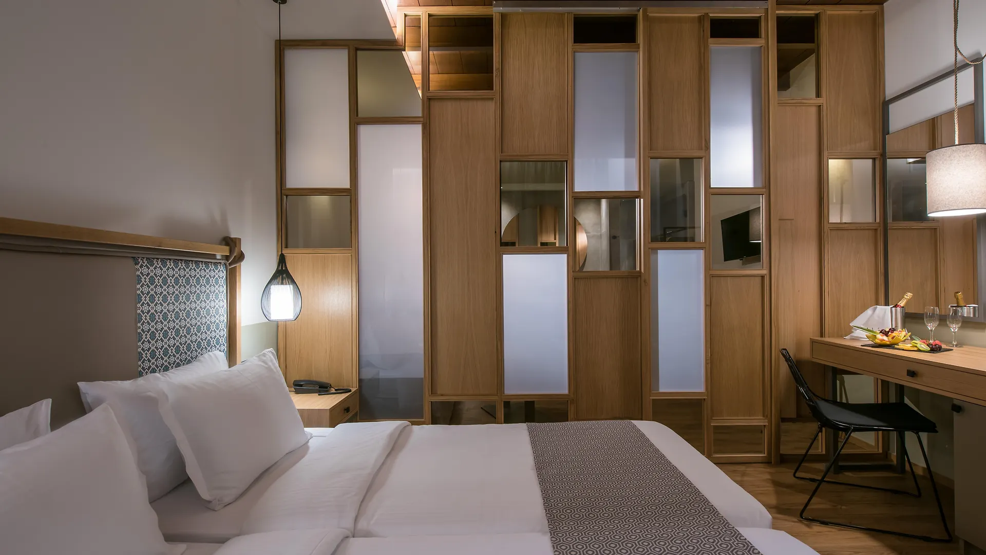 Petousis Hotel & Suites Amoudara  4*, Amoudara (Heraklion) Greece