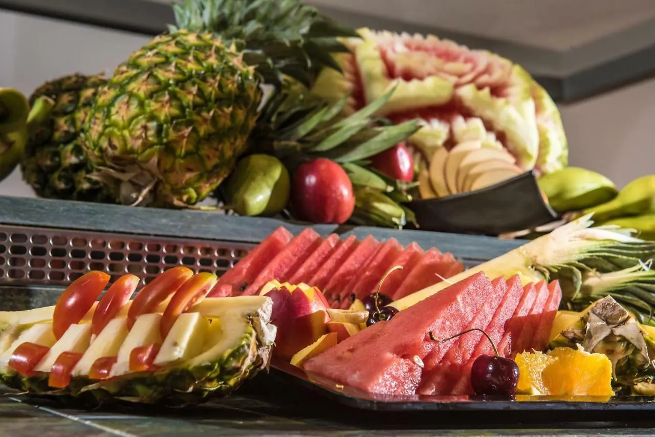 Petousis Hotel & Suites Amoudara